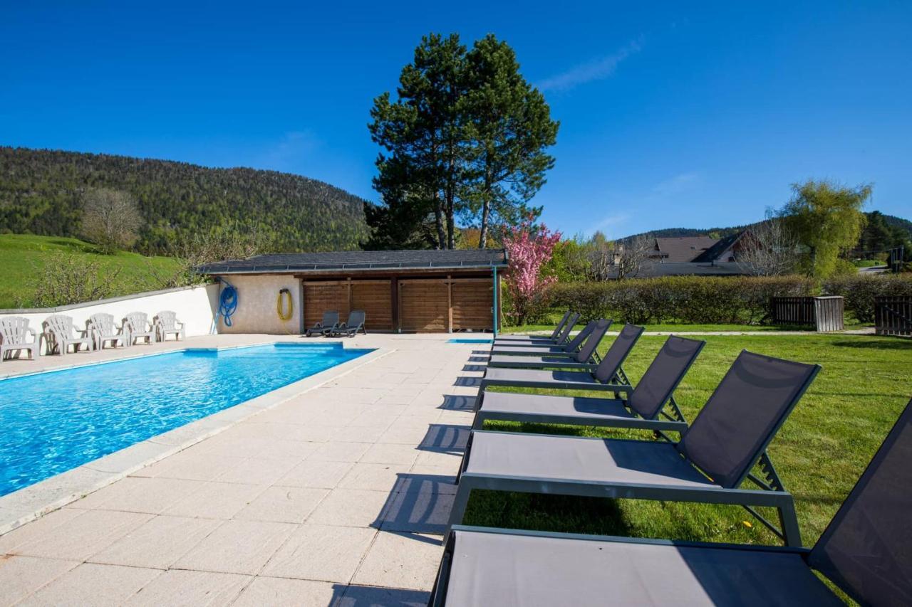 Logis Le Vernay Hotel 3*