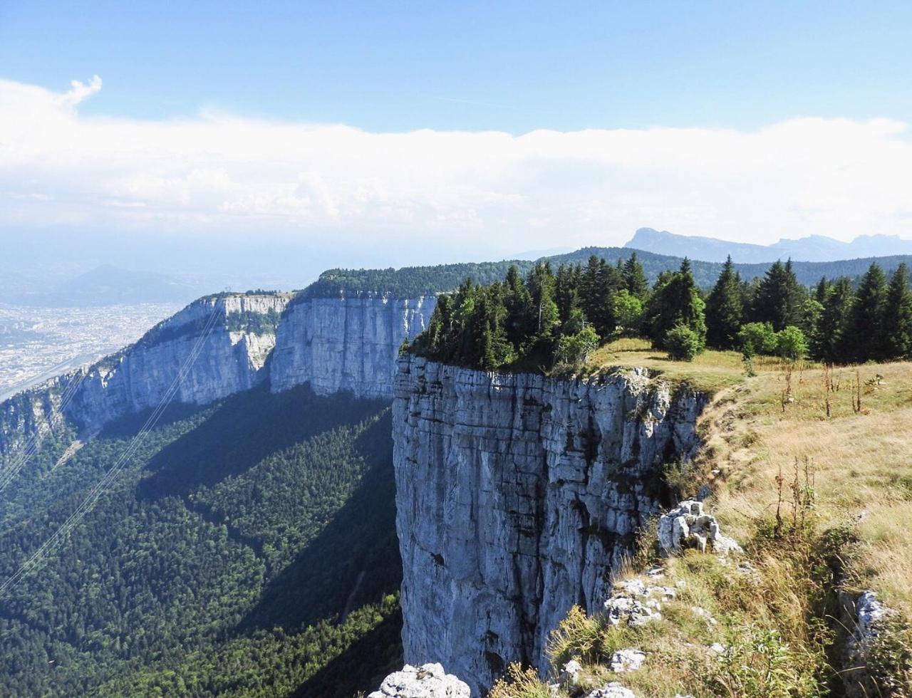 Logis Le Vernay Hotel
