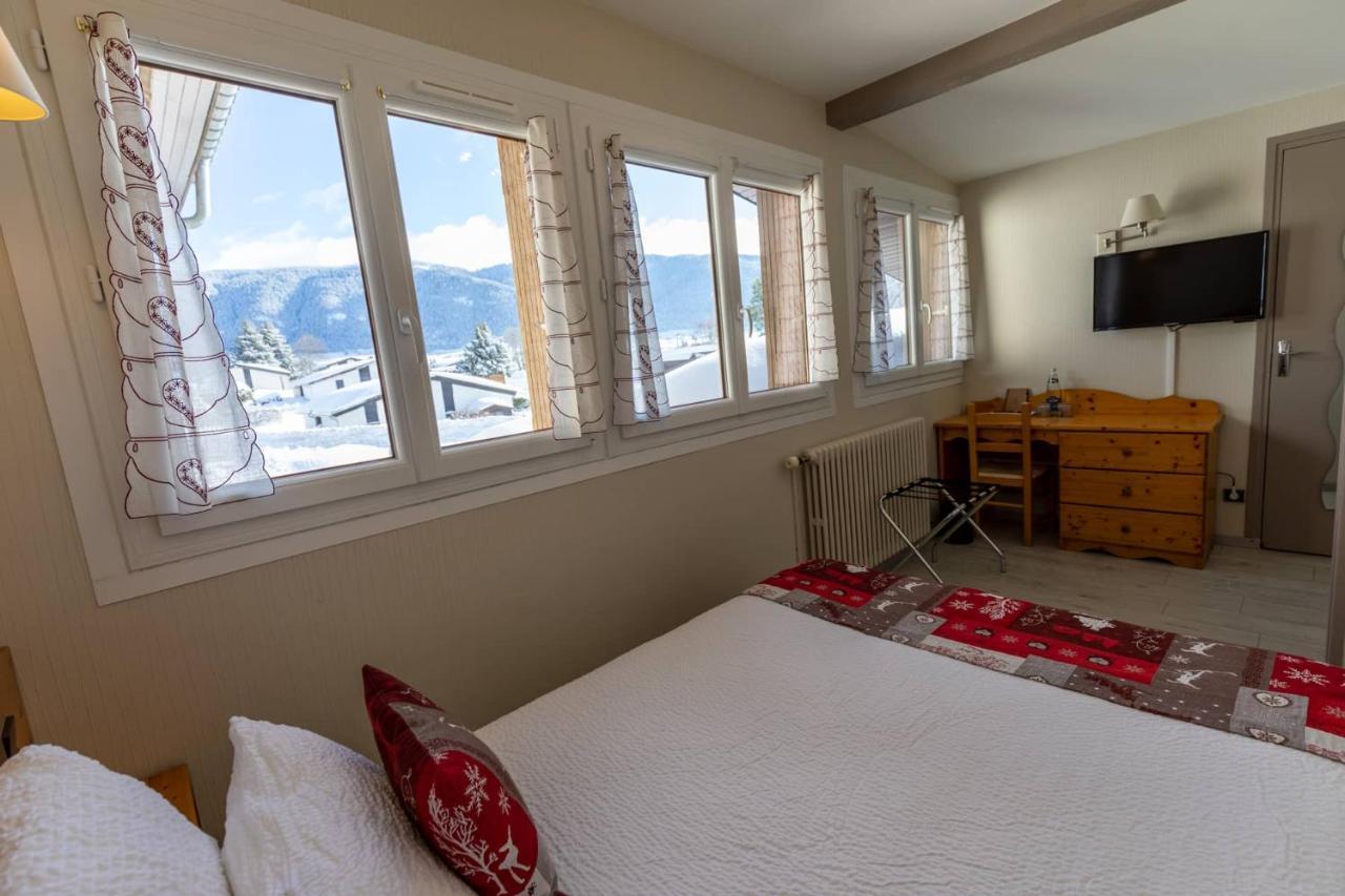 Hotel Logis Le Vernay