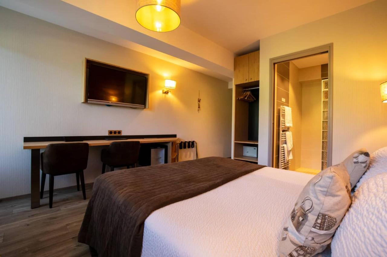 Logis Le Vernay Hotel 3*